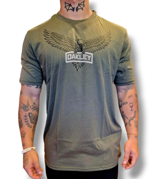 Polo OAKLEY EAGLE TAB TEE