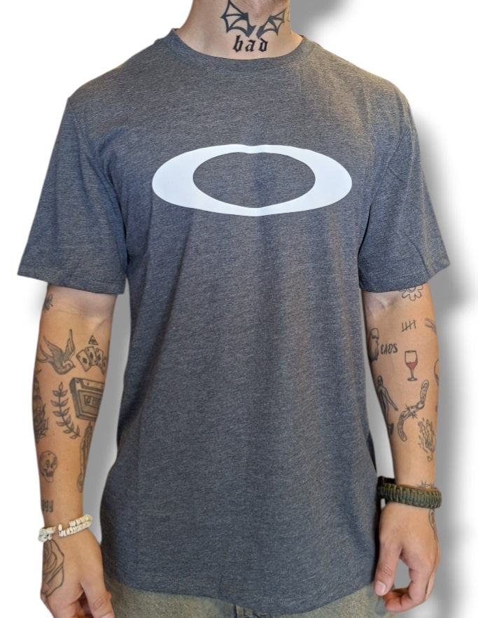 Polo OAKLEY S26 O-Bold Ellipse charcoal