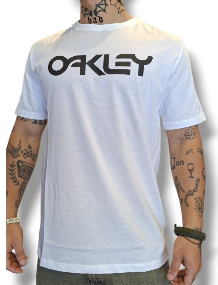 Polo OAKLEY Mark II tee S26 wht