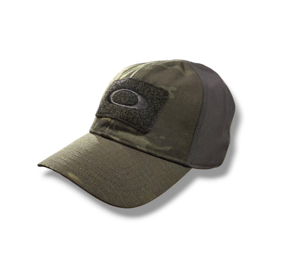 Gorra OAKLEY Tincan camuflada