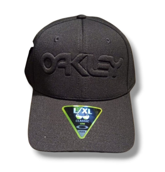 Gorra OAKLEY Embossed 3D black cerrada