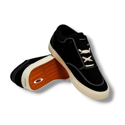 Zapatilla OAKLEY Banks low black white