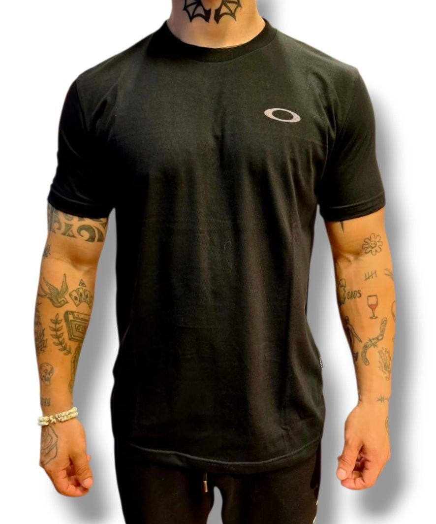 Polo OAKLEY  BRAVE TEE